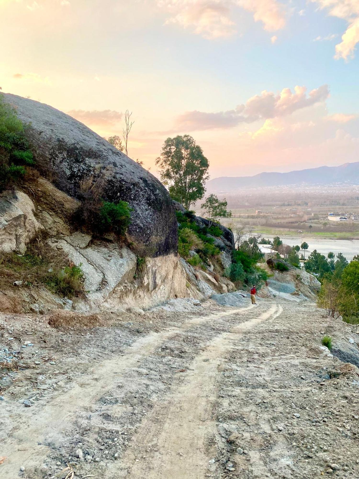 Rock City Resort Saidu Sharif Exterior foto