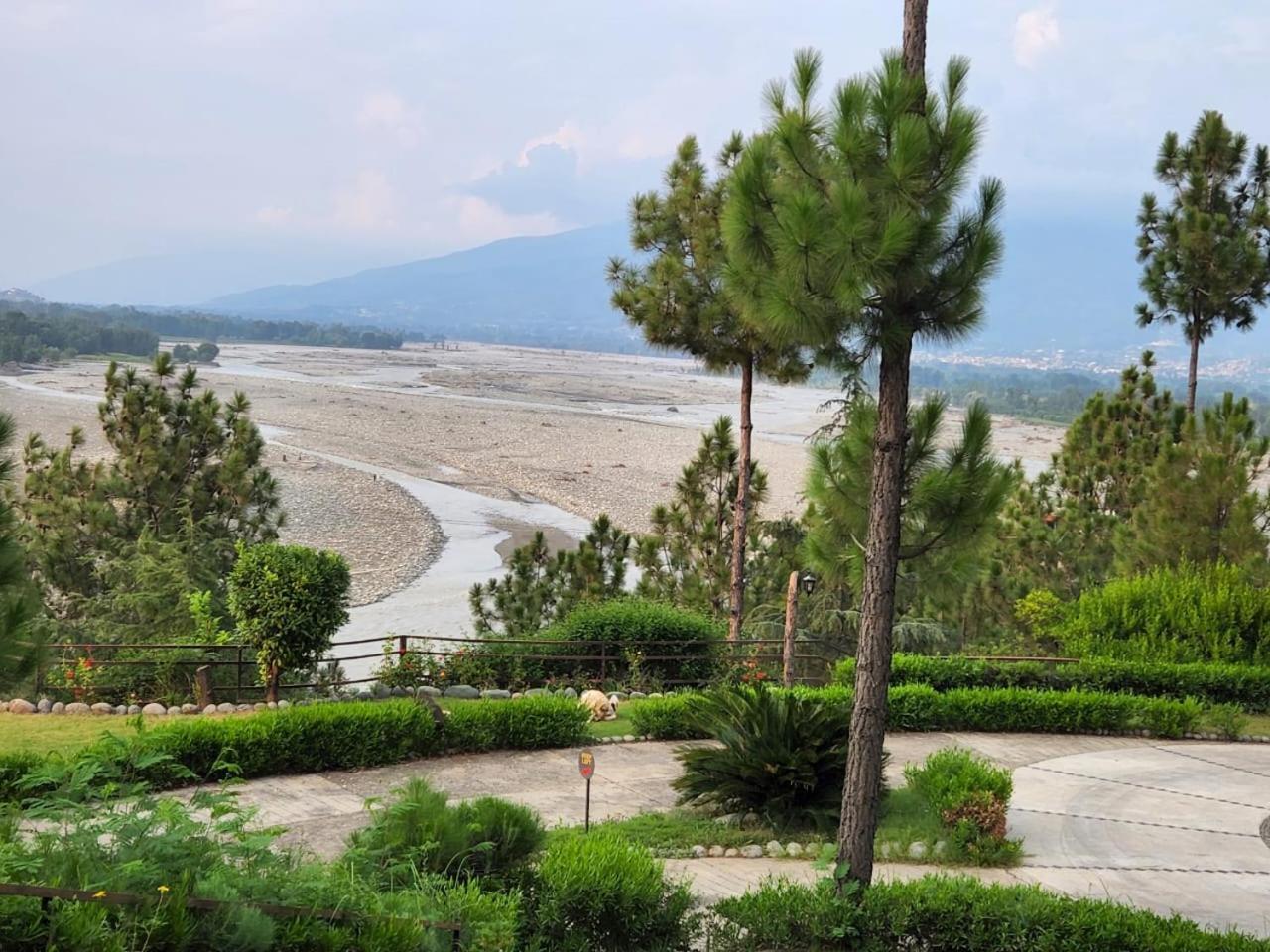 Rock City Resort Saidu Sharif Exterior foto